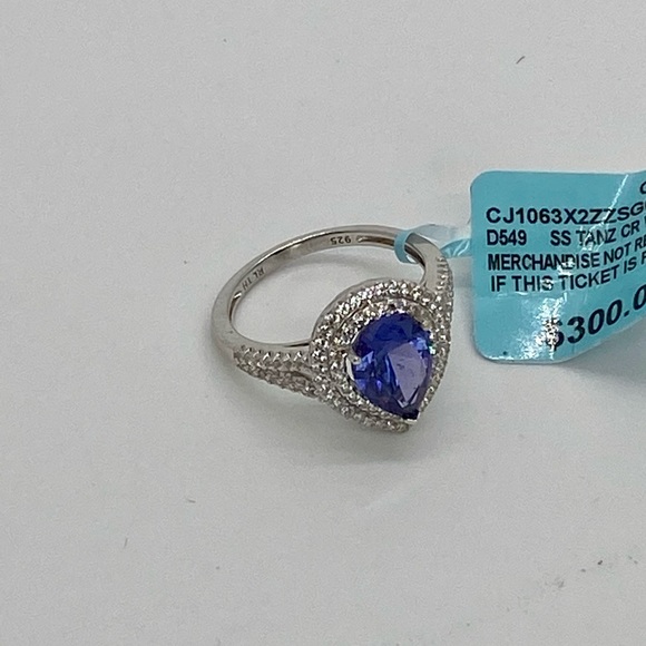 White Sapphire And Tanzanite Stone Ring! 7 - Picture 7 of 16